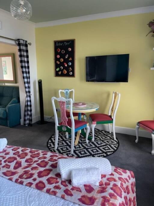 "The Parlour" Seafront Apartment Eastbourne Dış mekan fotoğraf