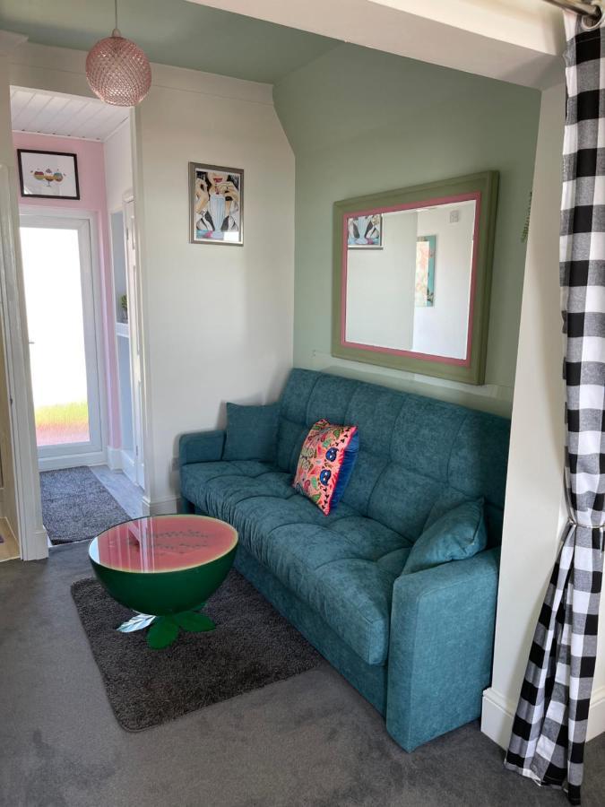 "The Parlour" Seafront Apartment Eastbourne Dış mekan fotoğraf